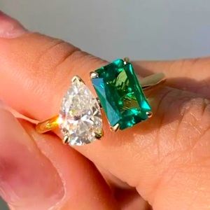 ✨✨✨Emerald Ring Double Stone✨✨✨